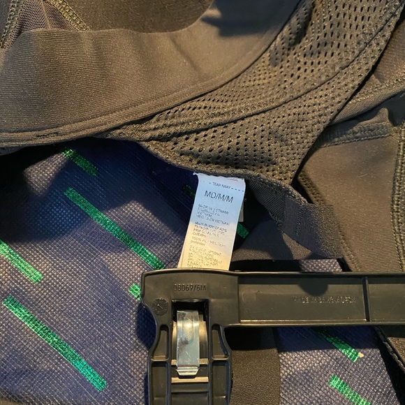 Tear away bra for women size m Like new color gray - Picture 5 of 5